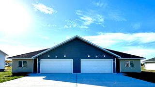 518 Garfield Street SE, Warroad, MN 56763