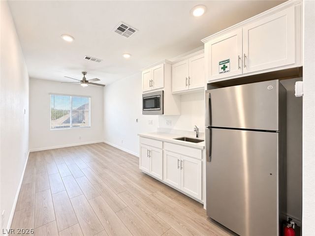 8357 Aurora Ridge Avenue, Las Vegas, NV 89147