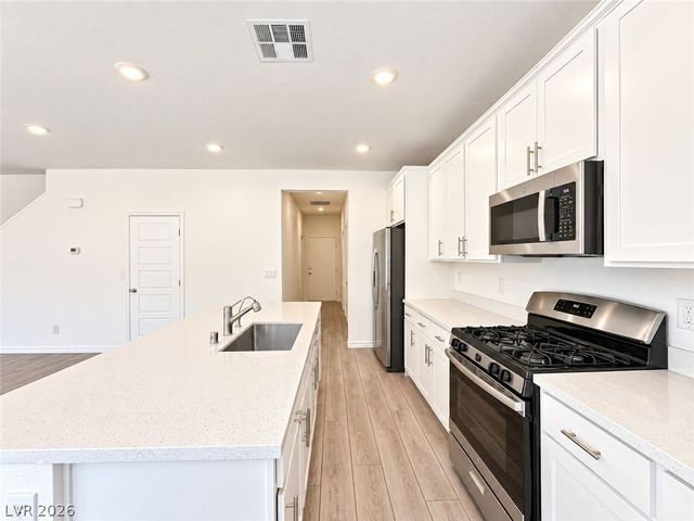 8357 Aurora Ridge Avenue, Las Vegas, NV 89147
