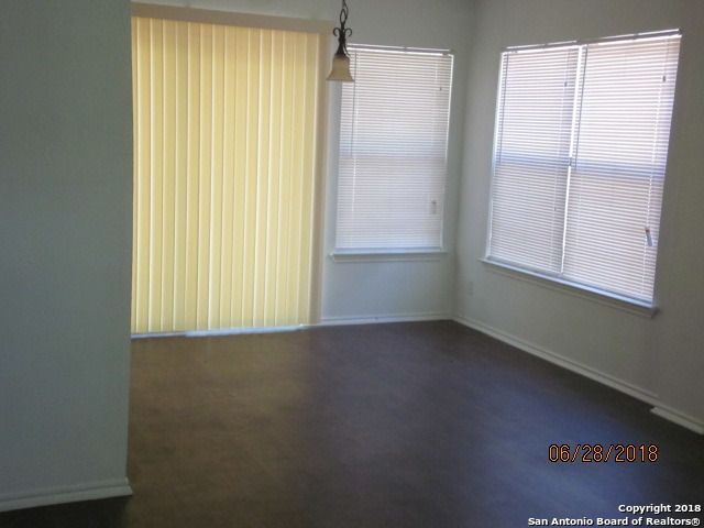 9347 Village Lance, San Antonio, TX 78250