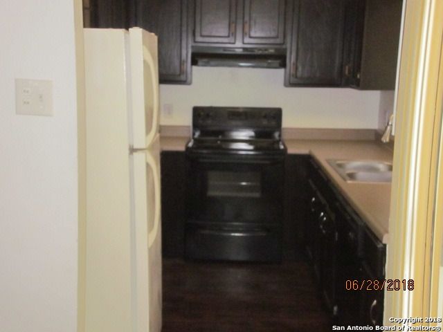 9347 Village Lance, San Antonio, TX 78250