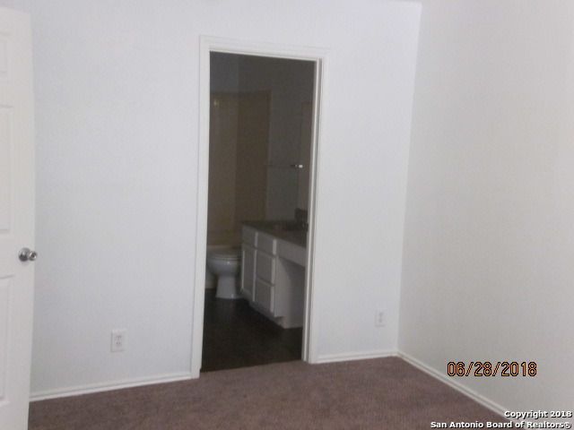 9347 Village Lance, San Antonio, TX 78250