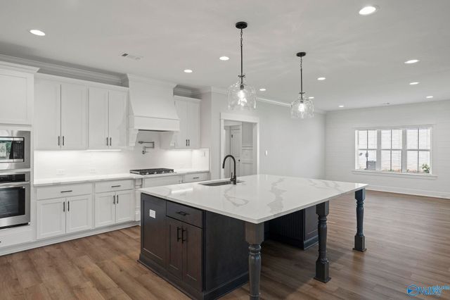 16429 Hamilton Place, Athens, AL 35613