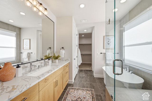 330 E SANDY OAKS DR, Sandy, UT 84070