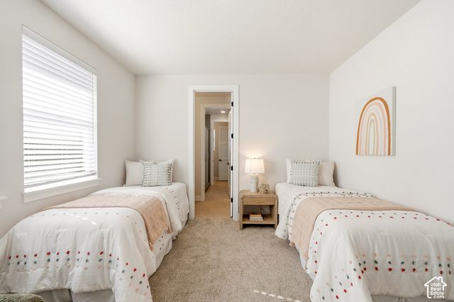 330 E SANDY OAKS DR, Sandy, UT 84070