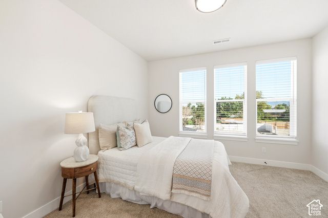 330 E SANDY OAKS DR, Sandy, UT 84070
