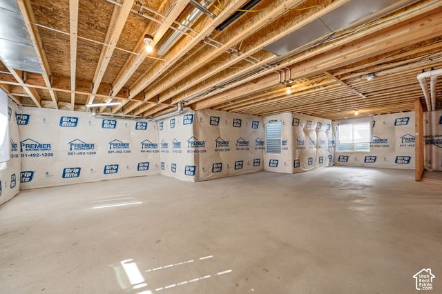 330 E SANDY OAKS DR, Sandy, UT 84070