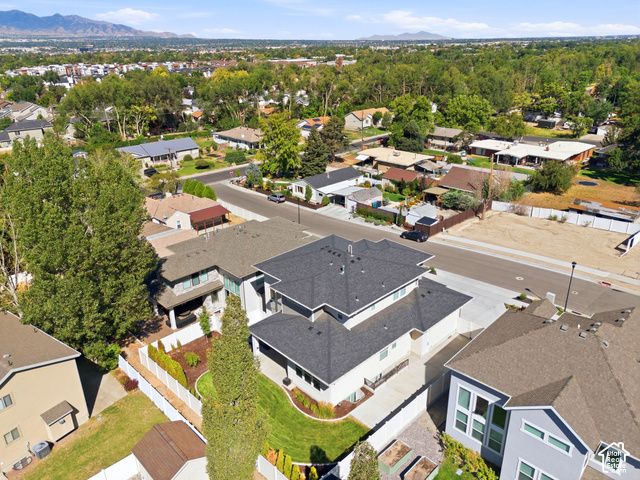 330 E SANDY OAKS DR, Sandy, UT 84070