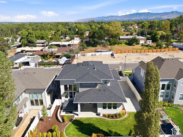 330 E SANDY OAKS DR, Sandy, UT 84070