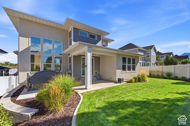 330 E SANDY OAKS DR, Sandy, UT 84070