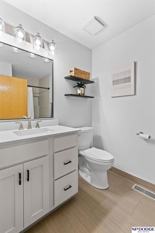 19024 Chandler Street, Omaha, NE 68136