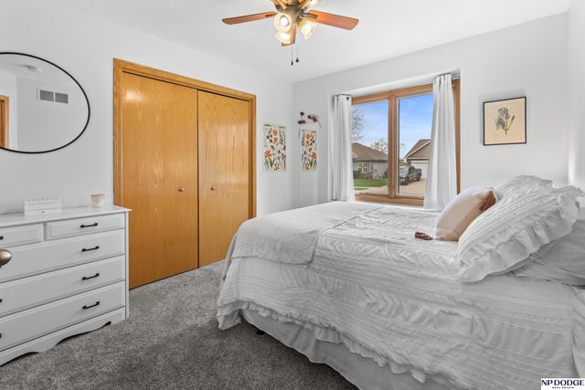 19024 Chandler Street, Omaha, NE 68136