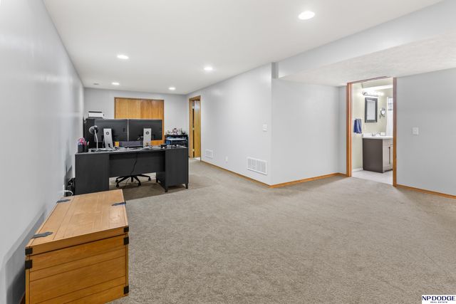 19024 Chandler Street, Omaha, NE 68136