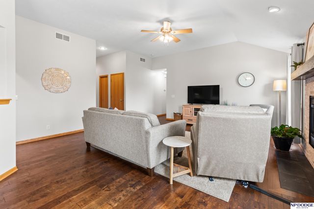 19024 Chandler Street, Omaha, NE 68136