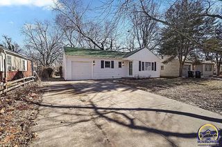 2412 SW Mission AVE, Topeka, KS 66614