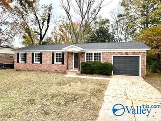 1033 Heard Drive, Huntsville, AL 35802