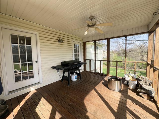 336 Colson Drive, Russell Springs, KY 42642