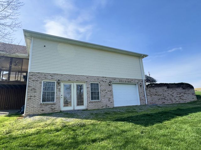 336 Colson Drive, Russell Springs, KY 42642