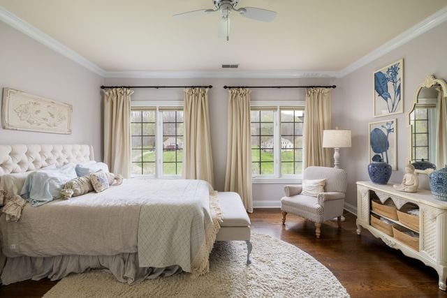 1060 Natchez Valley Ln, Franklin, TN 37064