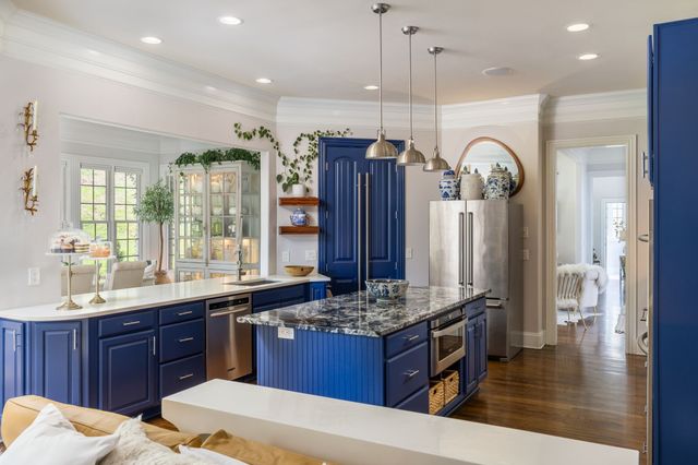 1060 Natchez Valley Ln, Franklin, TN 37064