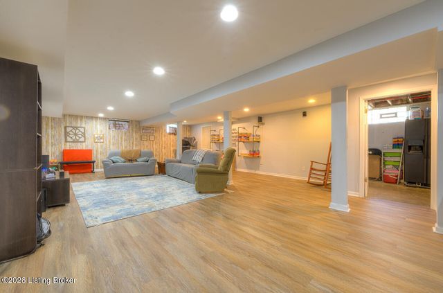 4301 Mt Vernon Rd, Louisville, KY 40220