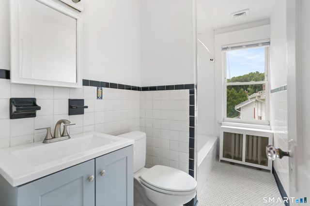 104 Thornton Street, Hamden, CT 06517