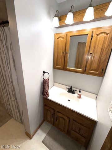 4260 Wedgewood Drive, Austintown, OH 44511