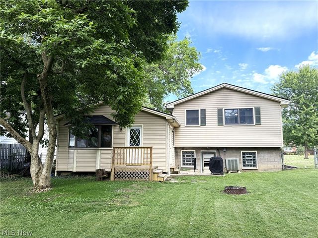 4260 Wedgewood Drive, Austintown, OH 44511