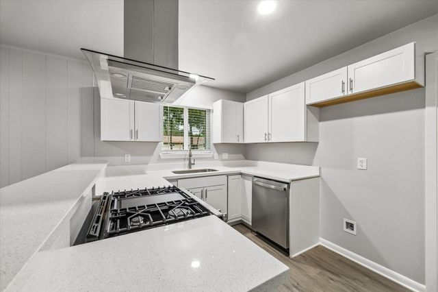 4114 Hill Oak Drive, Houston, TX 77092