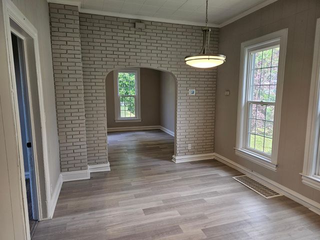 906 Russell Street, Saint Paul, MN 55106