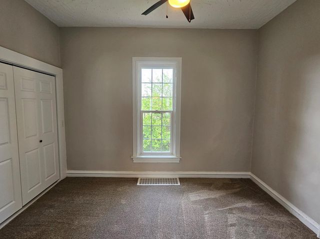 906 Russell Street, Saint Paul, MN 55106