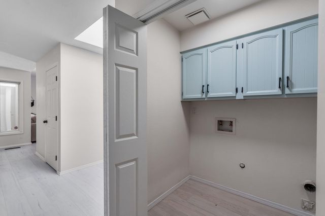 1701 Miracerros Place NE, Albuquerque, NM 87106