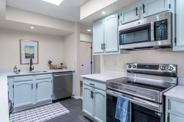 1701 Miracerros Place NE, Albuquerque, NM 87106