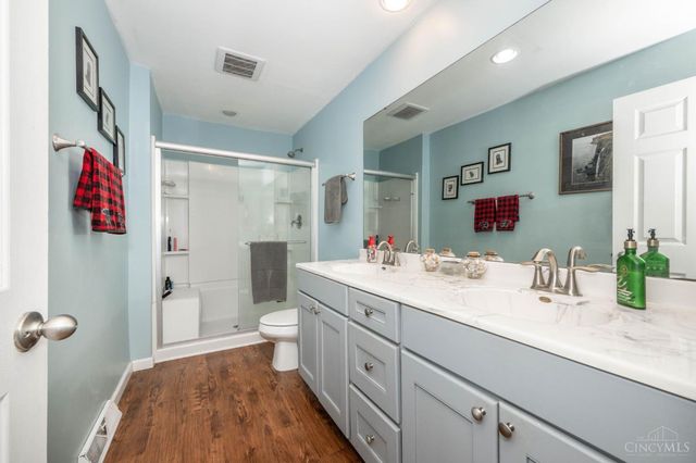 27 Blackwell Court, Fairfield, OH 45014