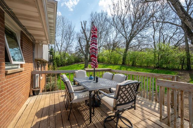 27 Blackwell Court, Fairfield, OH 45014