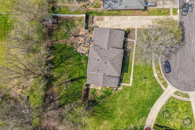 27 Blackwell Court, Fairfield, OH 45014