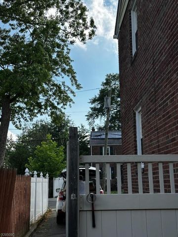 345 Raleigh Rd, Rahway City, NJ 07065
