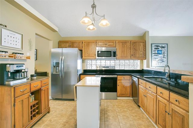 885 FERRY LANDING LANE, Orlando, FL 32828