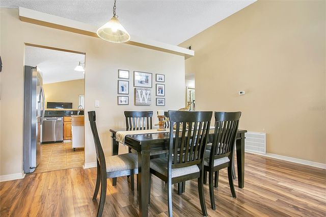 885 FERRY LANDING LANE, Orlando, FL 32828