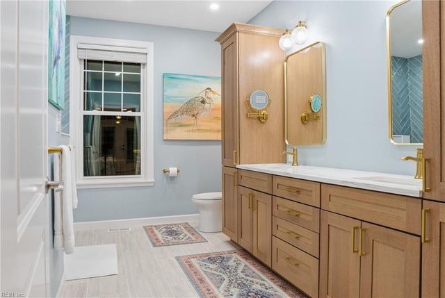 103 E Point Estates CT, Knotts Island, NC 27950