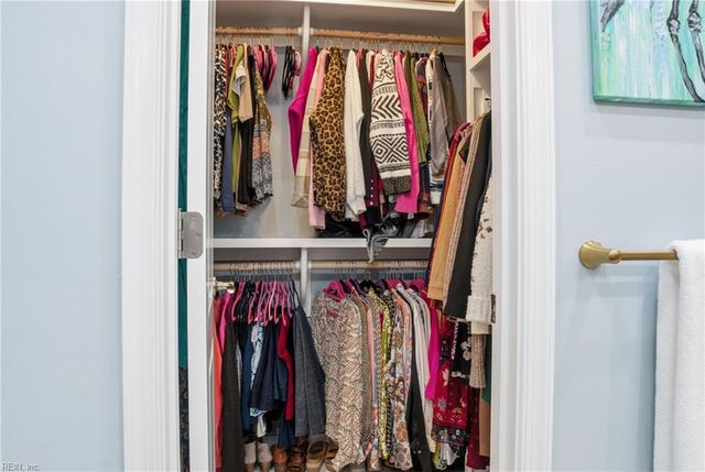 103 E Point Estates CT, Knotts Island, NC 27950