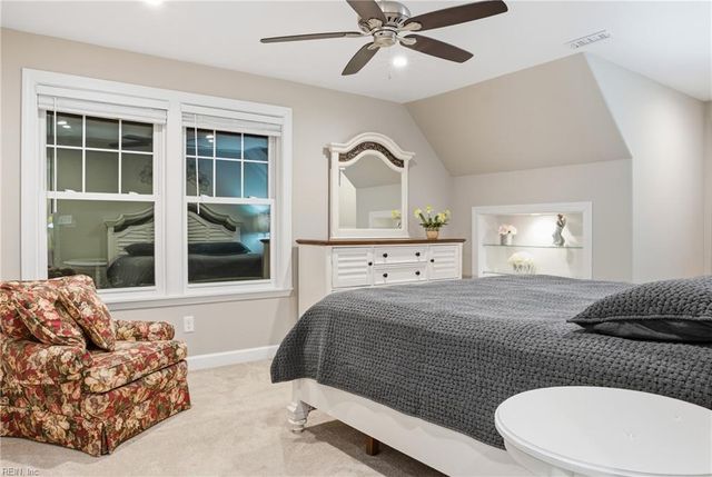 103 E Point Estates CT, Knotts Island, NC 27950