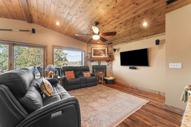 67 Fishermans Tale Lane, Reeds Spring, MO 65737