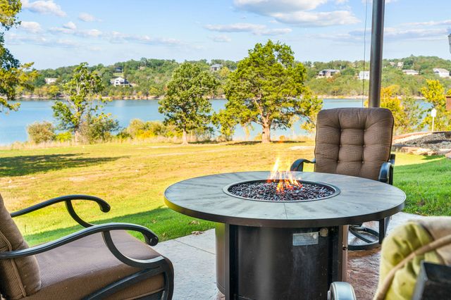 67 Fishermans Tale Lane, Reeds Spring, MO 65737