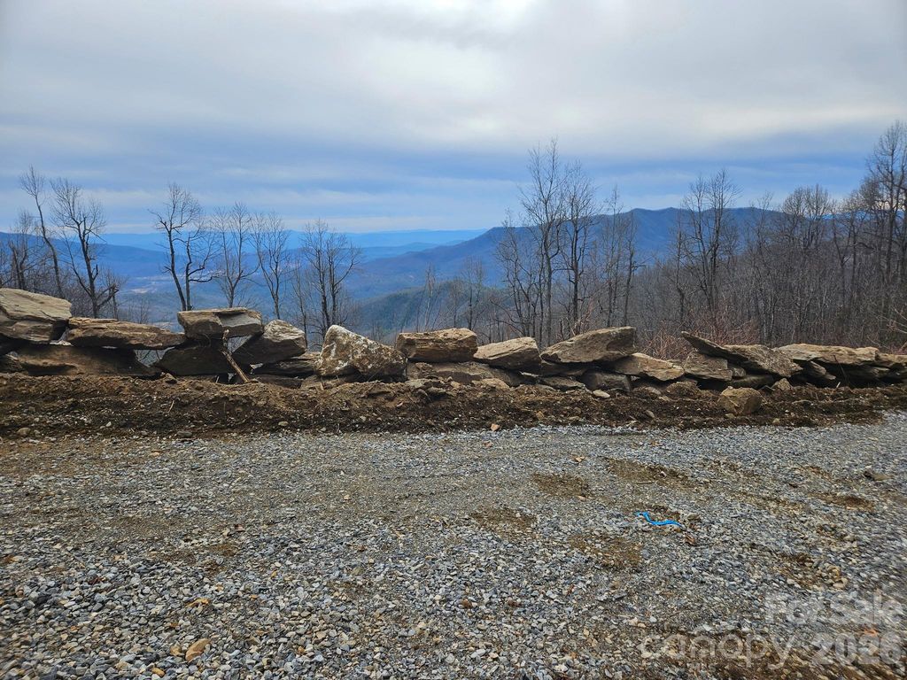 TBD Osborne Knob Road, Little Switzerland, NC 28749