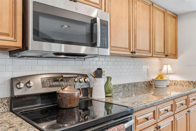 3034 ENISGLEN DRIVE, Palm Harbor, FL 34683