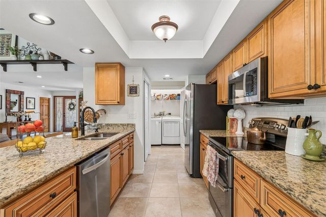 3034 ENISGLEN DRIVE, Palm Harbor, FL 34683