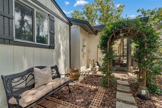 3034 ENISGLEN DRIVE, Palm Harbor, FL 34683