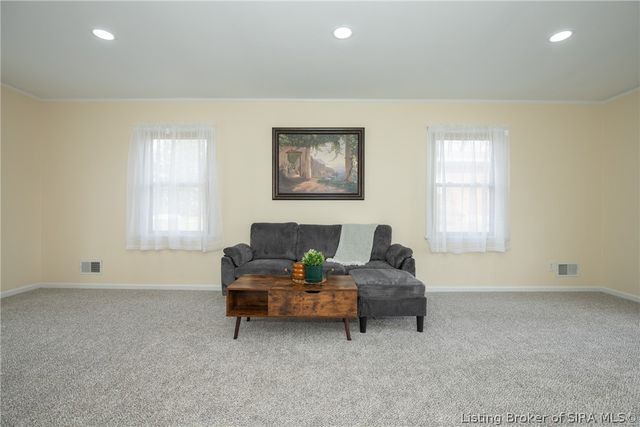 2413 Saint Andrews Road, Jeffersonville, IN 47130