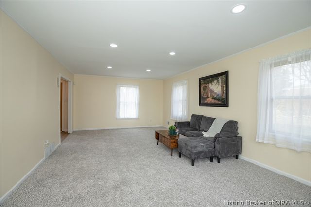 2413 Saint Andrews Road, Jeffersonville, IN 47130